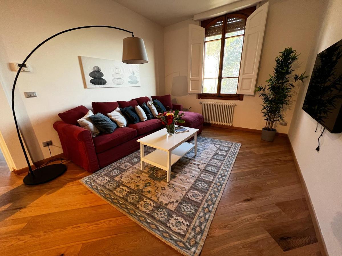 Chic Apt In Villa - Dolcevita Holiday 佛罗伦萨 外观 照片