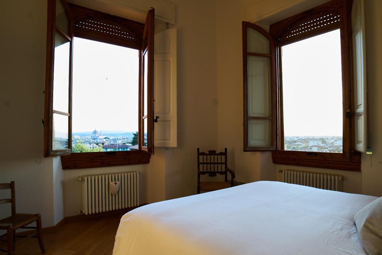 Chic Apt In Villa - Dolcevita Holiday 佛罗伦萨 外观 照片