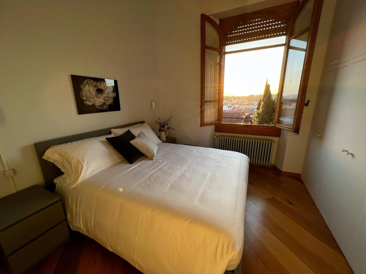 Chic Apt In Villa - Dolcevita Holiday 佛罗伦萨 外观 照片