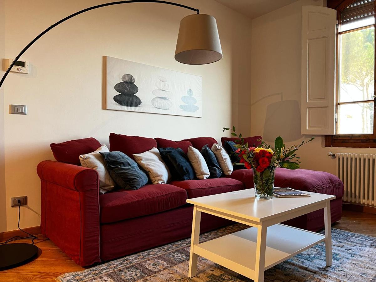 Chic Apt In Villa - Dolcevita Holiday 佛罗伦萨 外观 照片