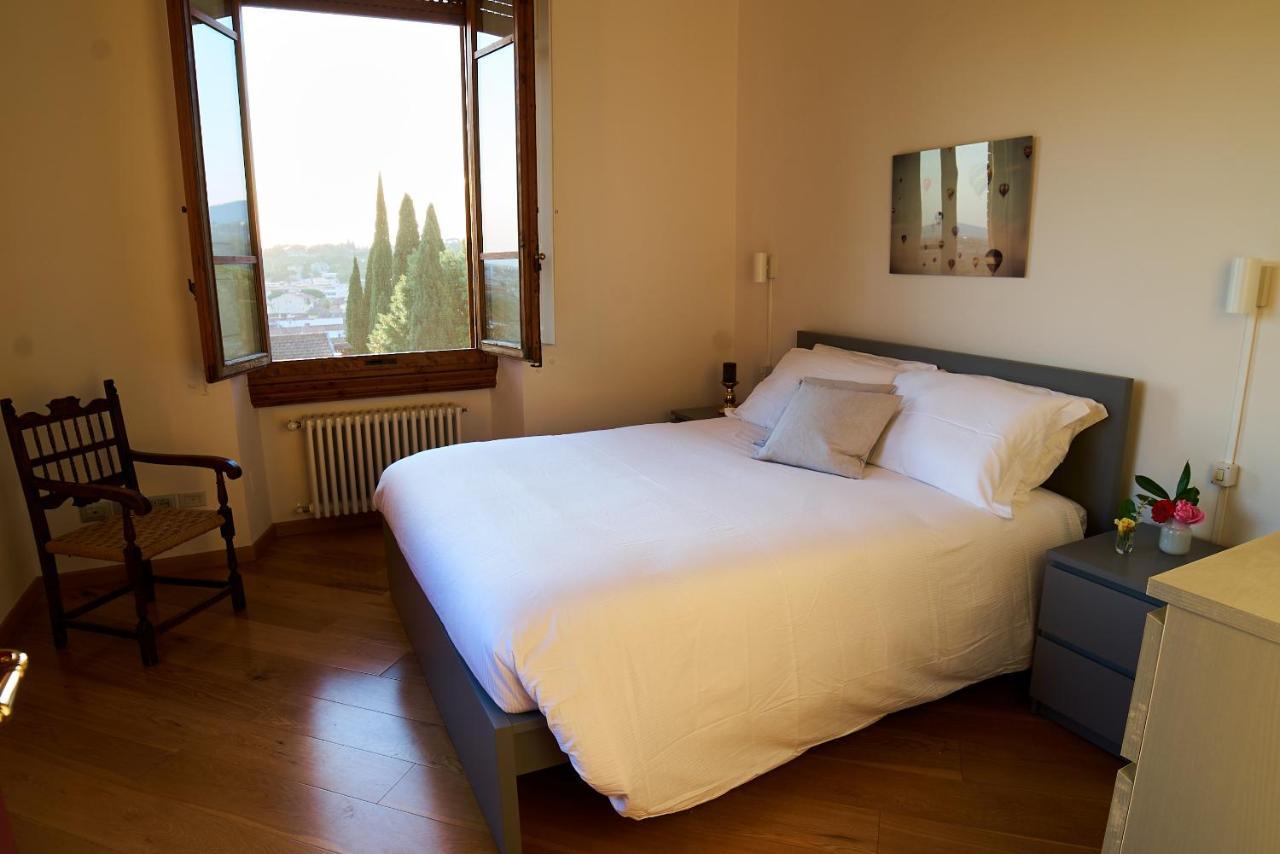 Chic Apt In Villa - Dolcevita Holiday 佛罗伦萨 外观 照片