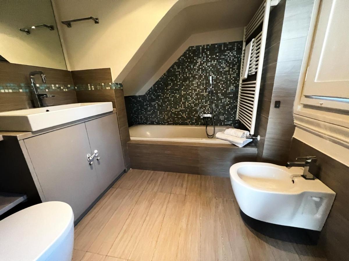 Chic Apt In Villa - Dolcevita Holiday 佛罗伦萨 外观 照片