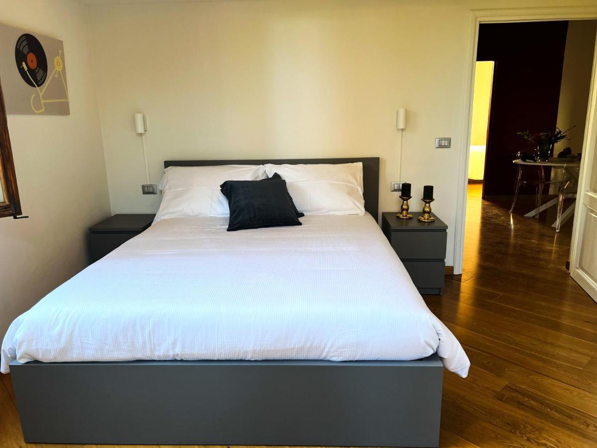 Chic Apt In Villa - Dolcevita Holiday 佛罗伦萨 外观 照片