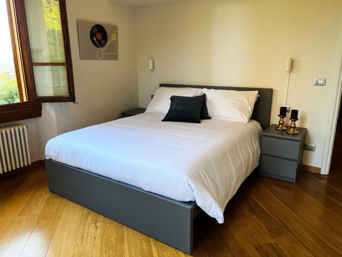 Chic Apt In Villa - Dolcevita Holiday 佛罗伦萨 外观 照片